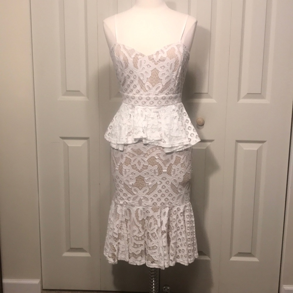 Boohoo White Lace Dress!!